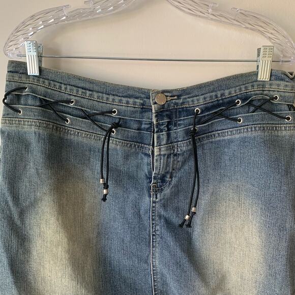 Y2K Funhouse Denim Skirt Size 13 - Picture 8 of 8